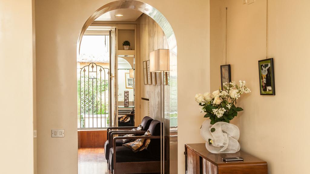 Campo De Fiori Balcony Apartment Rome